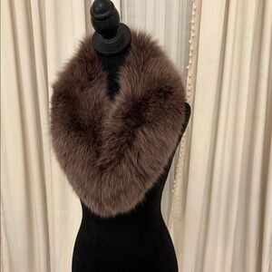 Saga fox fur thick collar